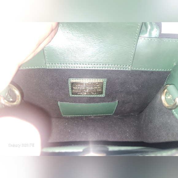 Beautiful Dark Green Valentino Handbag - Picture 4 of 10